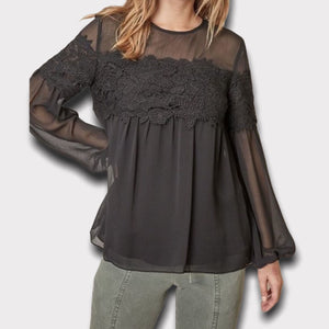 Lace trim B top