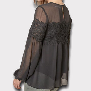 Lace trim B top